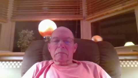 aguynrkfrd online show from July 10, 8:53 am