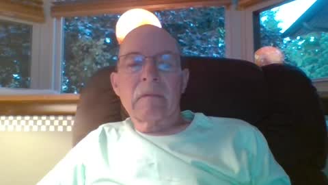 aguynrkfrd online show from July 12, 10:21 am
