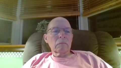 aguynrkfrd online show from July 17, 9:31 am