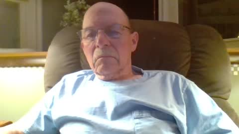 aguynrkfrd online show from July 21, 9:22 am