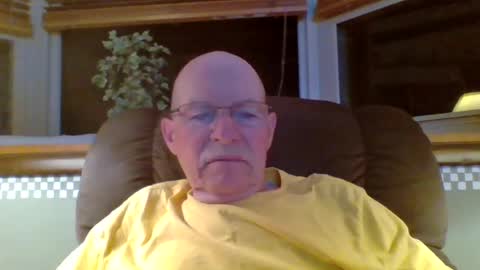 aguynrkfrd online show from August 6, 9:41 am