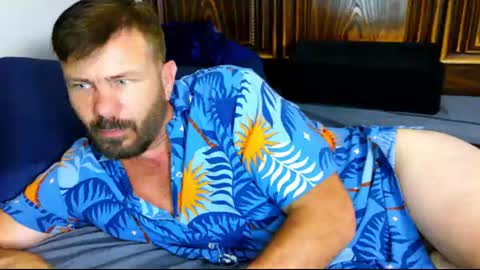 Blue Eyed Handsome Man online show from August 7, 3:50 am