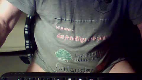 ahmole online show from August 4, 7:33 pm