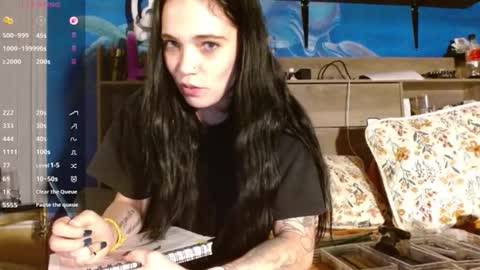 Kat online show from May 25, 5:53 am