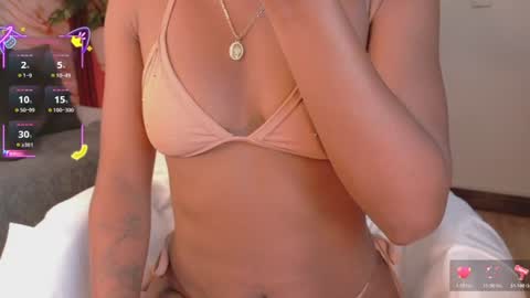 Ahvi Ebony online show from August 9, 3:02 pm