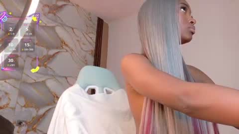 Ahvi Ebony online show from August 15, 4:44 pm