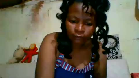 AichaDominix online show from August 9, 9:27 pm