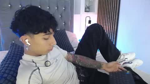 Aiden online show from August 14, 3:26 pm