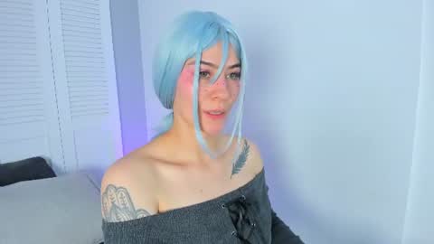 aikoo__1 online show from August 10, 7:59 pm