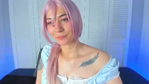 aikoo__1 online show from August 11, 5:37 pm