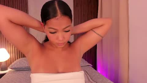 ailann_1 online show from August 11, 7:05 pm
