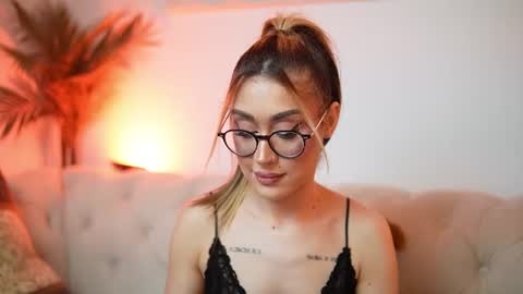  Aileen  online show from August 10, 2:13 am