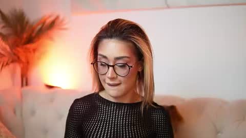 Aileen  online show from August 15, 2:04 am