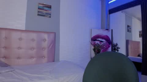 aileenkeys online show from August 8, 6:19 pm