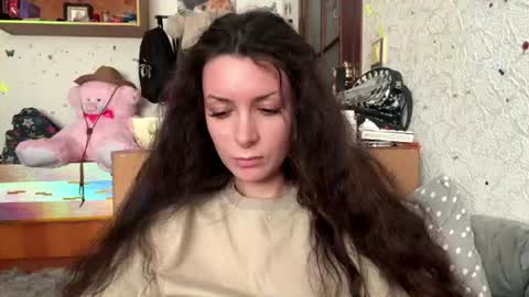 Lilu online show from July 6, 12:30 pm