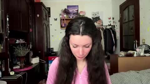 Lilu online show from July 15, 8:04 am