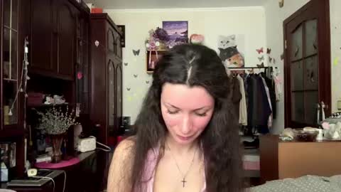 Lilu online show from July 15, 9:10 am