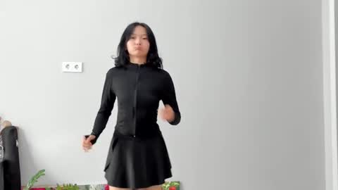 ailey_chao online show from August 3, 7:26 am