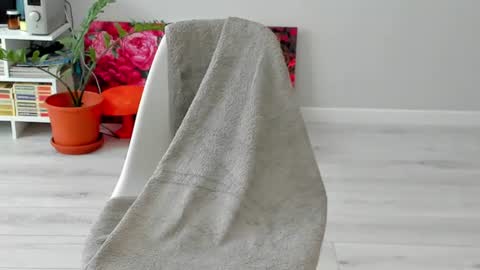 ailey_chao online show from August 9, 5:52 am