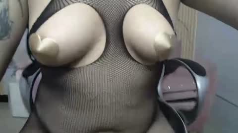 ailyn_ch1 online show from August 7, 11:38 pm