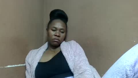 aimee982179 online show from August 11, 3:52 am