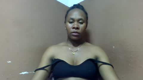 aimee982179 online show from August 13, 3:26 pm