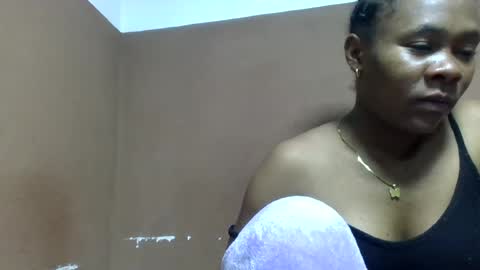 aimee982179 online show from August 13, 6:11 pm