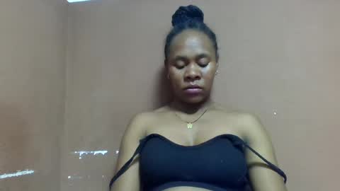 aimee982179 online show from August 13, 7:17 pm
