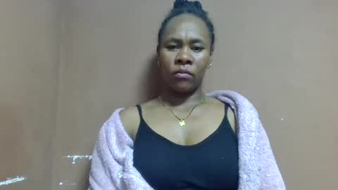 aimee982179 online show from August 15, 2:32 pm