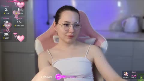 airyhill online show from July 31, 3:40 pm