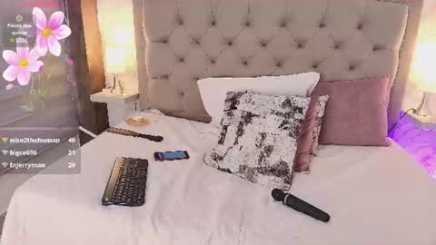 aisha__cambell online show from August 8, 3:01 pm