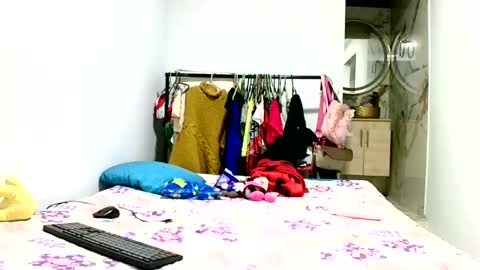 aisha_koswell3 online show from August 29, 1:48 am
