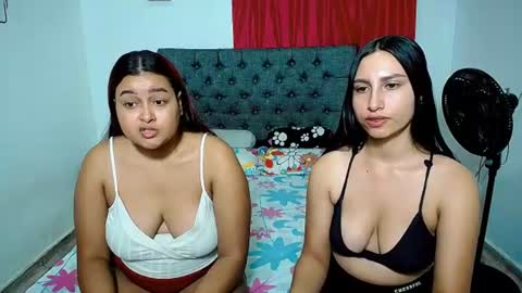 aisha_stacey0410 online show from August 8, 5:29 am