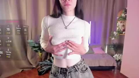 Aisha online show from August 12, 2:36 am