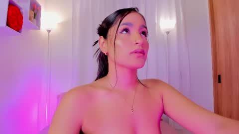 Aisha online show from August 2, 10:11 am