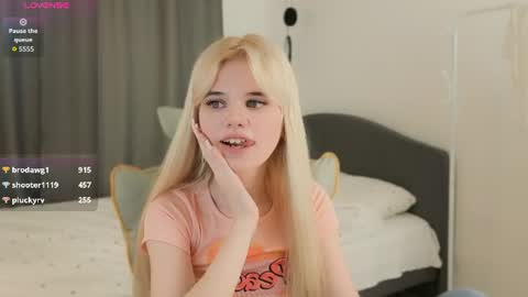 Alisha3 online show from August 8, 5:02 pm