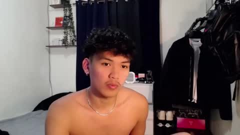 aj_daksxx online show from August 5, 4:54 am