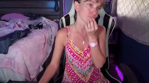 AJ online show from July 12, 2:51 am