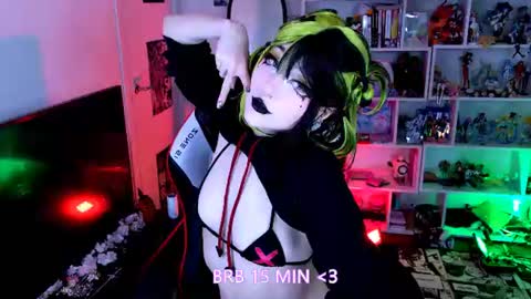 Aki online show from July 28, 8:15 pm