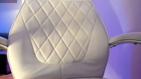 Akura is here 3 online show from August 14, 10:08 am