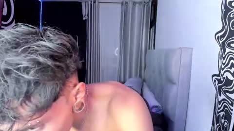 Ander uwu online show from August 1, 4:18 am