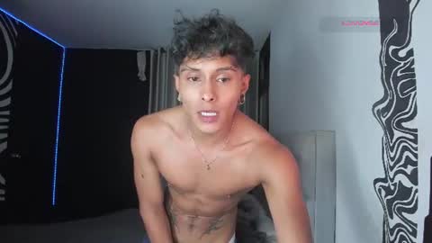 Ander uwu online show from August 10, 4:47 am