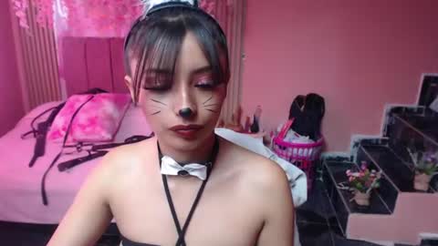 alaia_blue1 online show from July 24, 1:25 pm