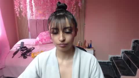 alaia_blue1 online show from July 29, 2:24 pm