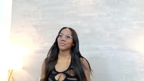 alaia_colins online show from August 7, 12:32 am