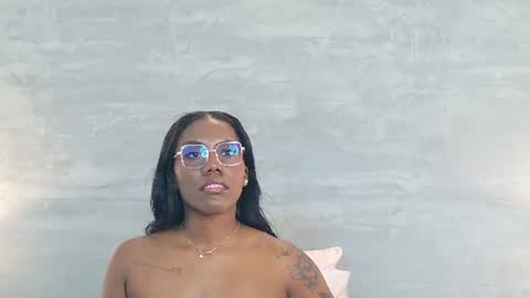 alaia_colins online show from August 14, 4:27 am