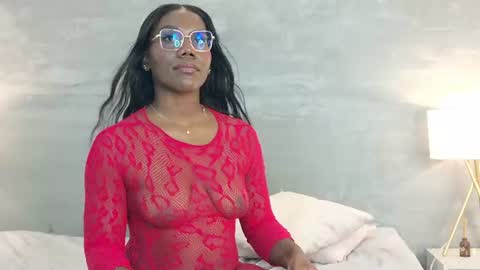 alaia_colins online show from August 14, 5:33 am