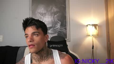 alan_morrys online show from August 11, 1:29 am