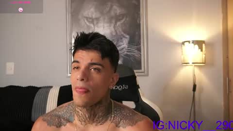 alan_morrys online show from August 14, 2:26 am
