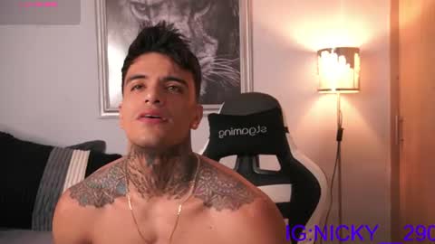 alan_morrys online show from August 16, 2:15 am